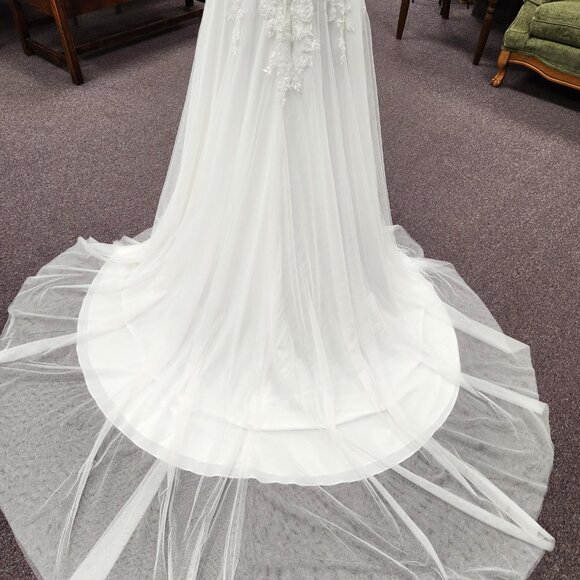 White One W1122AZ4 Size 14 Off White Bridal Gown Wedding Dress - Picture 7 of 7